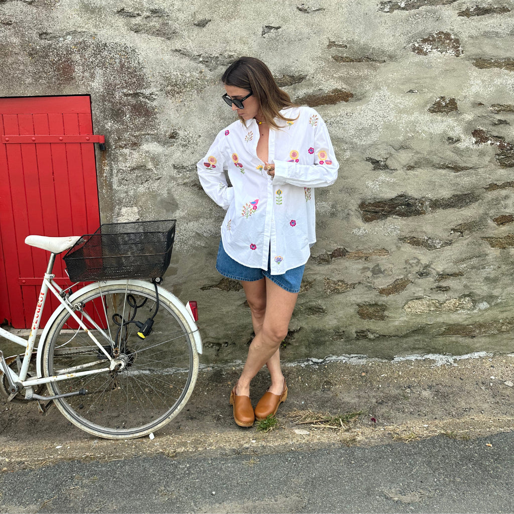 BLOUSES & CHEMISES